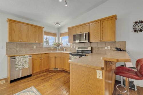 88 Valentine Crescent, Red Deer, AB - Indoor Photo Showing Kitchen With Double Sink