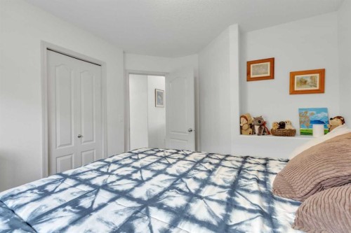 88 Valentine Crescent, Red Deer, AB - Indoor Photo Showing Bedroom