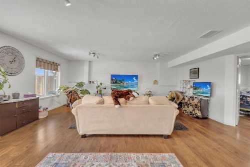 88 Valentine Crescent, Red Deer, AB - Indoor Photo Showing Living Room