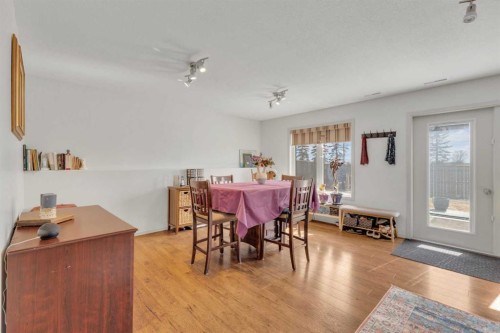 88 Valentine Crescent, Red Deer, AB - Indoor Photo Showing Dining Room