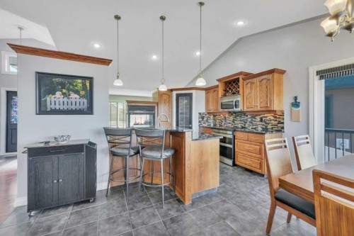 82 Ingram Close, Red Deer, AB - Indoor Photo Showing Kitchen With Upgraded Kitchen