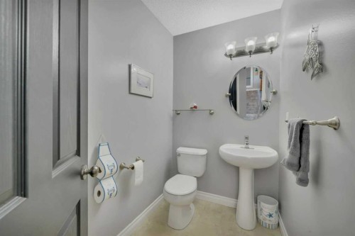 82 Ingram Close, Red Deer, AB - Indoor Photo Showing Bathroom