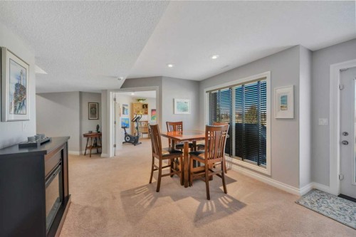 82 Ingram Close, Red Deer, AB - Indoor Photo Showing Dining Room