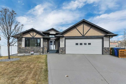 82 Ingram Close, Red Deer, AB - Outdoor