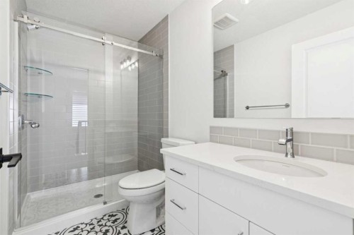 599 Buffaloberry Manor Se, Calgary, AB - Indoor Photo Showing Bathroom