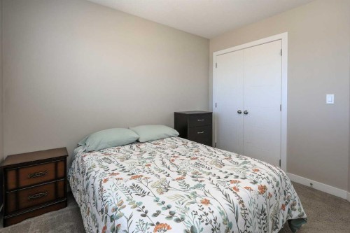 129 Ava Crescent, Blackfalds, AB - Indoor Photo Showing Bedroom