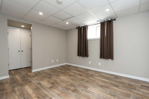129 Ava Crescent, Blackfalds, AB - Indoor Photo Showing Other Room