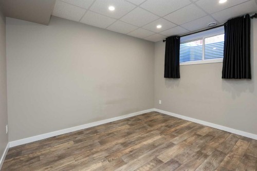 129 Ava Crescent, Blackfalds, AB - Indoor Photo Showing Other Room
