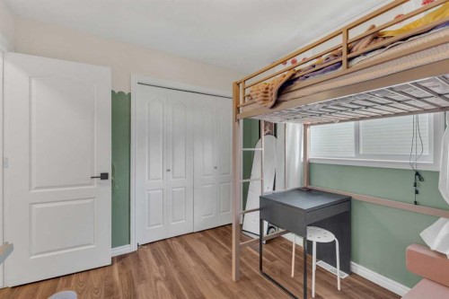21 Silver Drive, Blackfalds, AB - Indoor Photo Showing Other Room