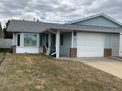 35 Ellis Street  Red Deer, AB T4R 2C8