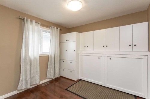 344 Timothy Drive, Red Deer, AB - Indoor Photo Showing Other Room