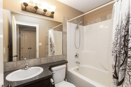 344 Timothy Drive, Red Deer, AB - Indoor Photo Showing Bathroom