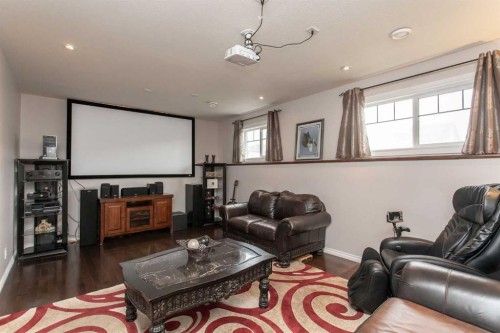 344 Timothy Drive, Red Deer, AB - Indoor Photo Showing Living Room
