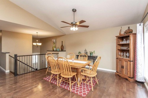 344 Timothy Drive, Red Deer, AB - Indoor Photo Showing Dining Room