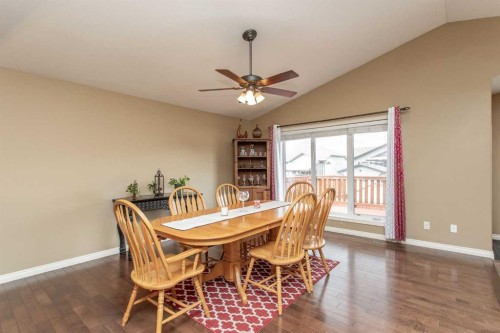 344 Timothy Drive, Red Deer, AB - Indoor Photo Showing Dining Room