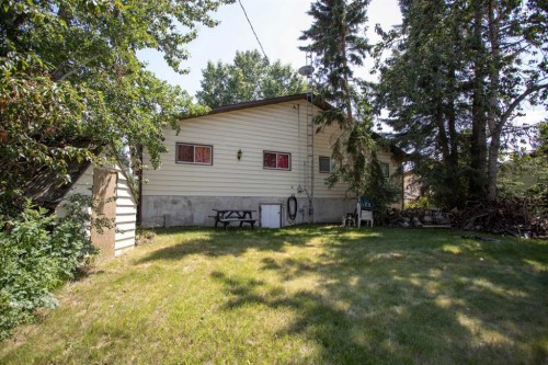 1 Sands Crescent, Rochon Sands, AB - Outdoor