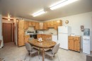 1 Sands Crescent, Rochon Sands, AB  - Indoor Photo Showing Kitchen 