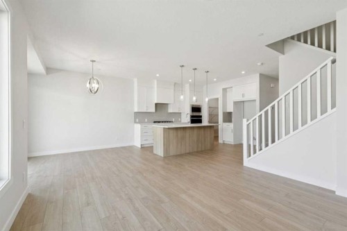 322 Hotchkiss Common Se, Calgary, AB - Indoor Photo Showing Kitchen