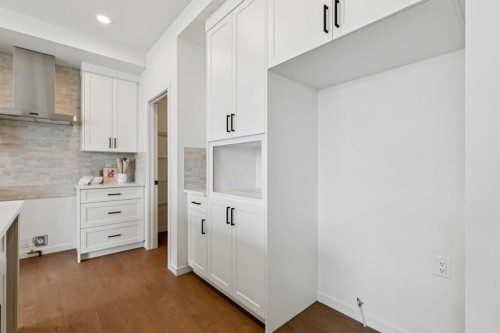 65 Bartlett Way Se, Calgary, AB - Indoor