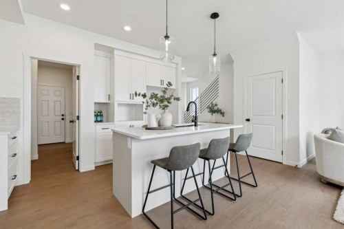 65 Bartlett Way Se, Calgary, AB - Indoor Photo Showing Kitchen