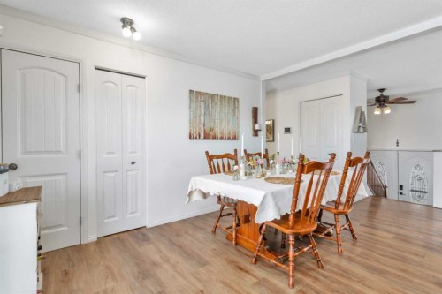 11 Pearson Crescent, Red Deer, AB - Indoor Photo Showing Dining Room