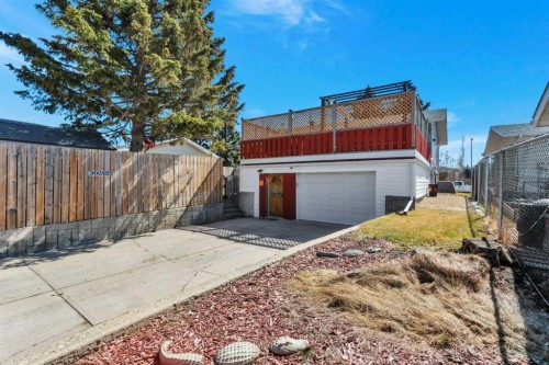 11 Pearson Crescent, Red Deer, AB - Outdoor