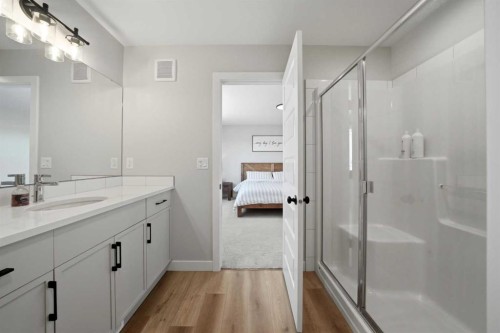 56 Trinity Street, Lacombe, AB - Indoor Photo Showing Bathroom