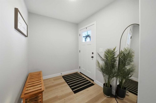 56 Trinity Street, Lacombe, AB - Indoor Photo Showing Other Room