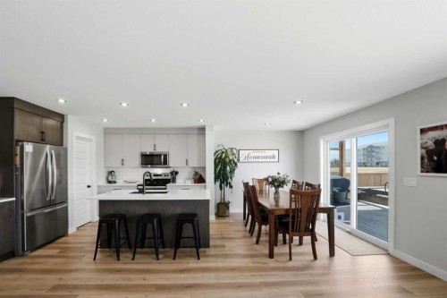 56 Trinity Street, Lacombe, AB - Indoor