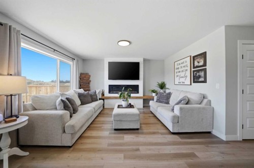 56 Trinity Street, Lacombe, AB - Indoor Photo Showing Living Room