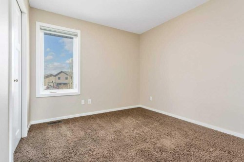 394 Teasdale Drive, Red Deer, AB - Indoor Photo Showing Other Room