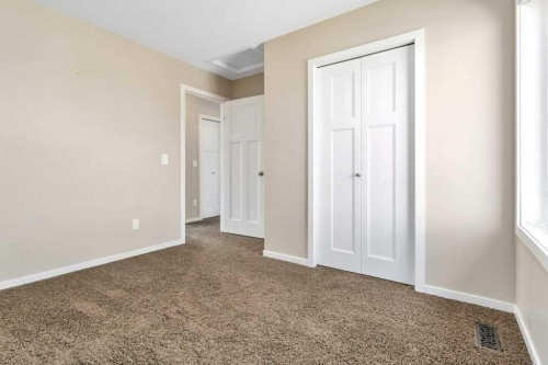 394 Teasdale Drive, Red Deer, AB - Indoor Photo Showing Other Room