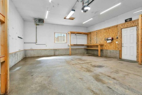 394 Teasdale Drive, Red Deer, AB - Indoor Photo Showing Garage