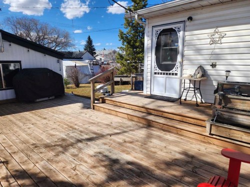 4914 48 Street, Killam, AB - Outdoor With Deck Patio Veranda With Exterior