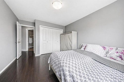 8 Jepsen Crescent, Red Deer, AB - Indoor Photo Showing Bedroom