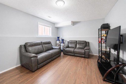 8 Jepsen Crescent, Red Deer, AB - Indoor Photo Showing Other Room