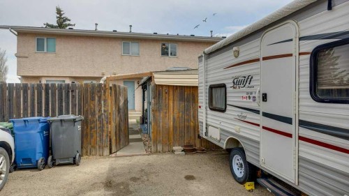 10 Douglas Avenue, Red Deer, AB -  With Exterior