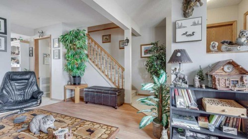 10 Douglas Avenue, Red Deer, AB - Indoor