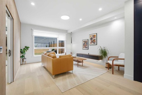 5232 21 Avenue Nw, Calgary, AB - Indoor