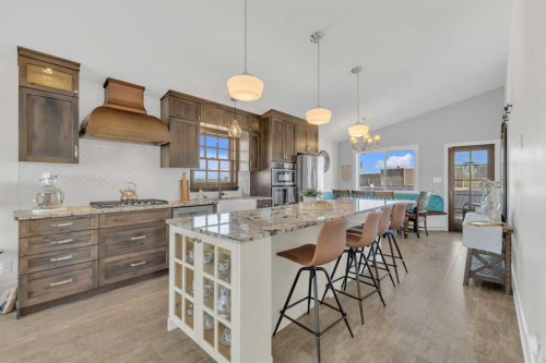 120 Devilder Avenue, Trochu, AB - Indoor
