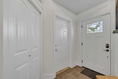 120 Devilder Avenue, Trochu, AB - Indoor Photo Showing Other Room