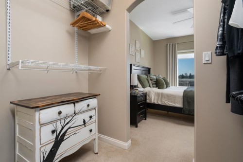 3907 75 Street, Camrose, AB - Indoor