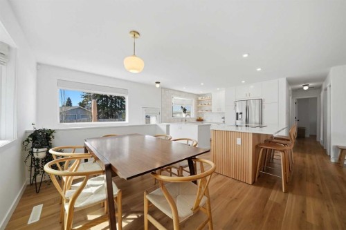 12 Stirling Close, Red Deer, AB - Indoor Photo Showing Dining Room
