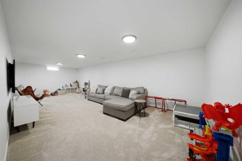 12 Stirling Close, Red Deer, AB - Indoor
