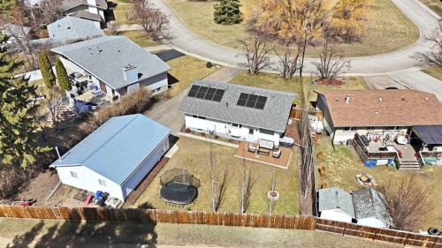 12 Stirling Close, Red Deer, AB - Outdoor