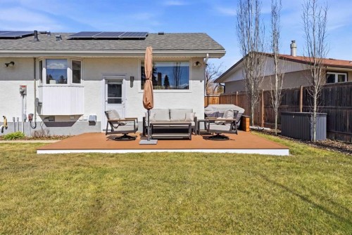 12 Stirling Close, Red Deer, AB - Outdoor