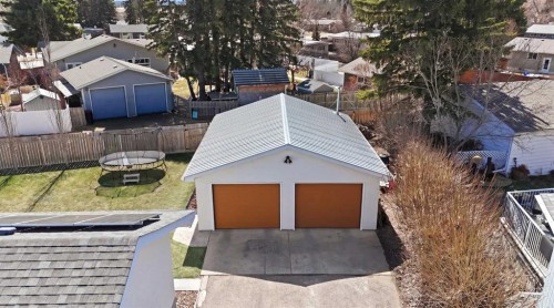12 Stirling Close, Red Deer, AB - Outdoor