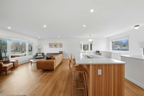 12 Stirling Close, Red Deer, AB - Indoor Photo Showing Living Room