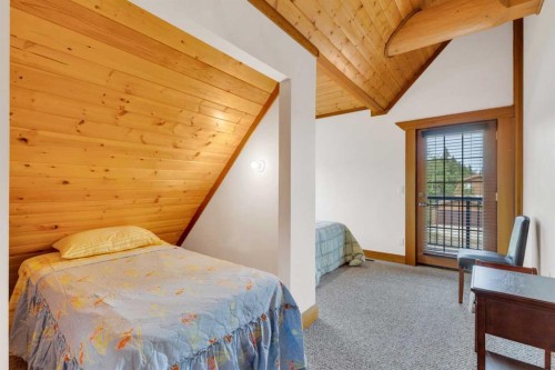 8 Oliver Avenue, Gull Lake, AB - Indoor Photo Showing Bedroom