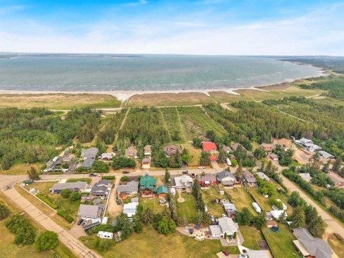 8 Oliver Avenue, Gull Lake, AB - Outdoor With View
